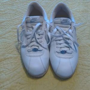 White Nike Men's 8